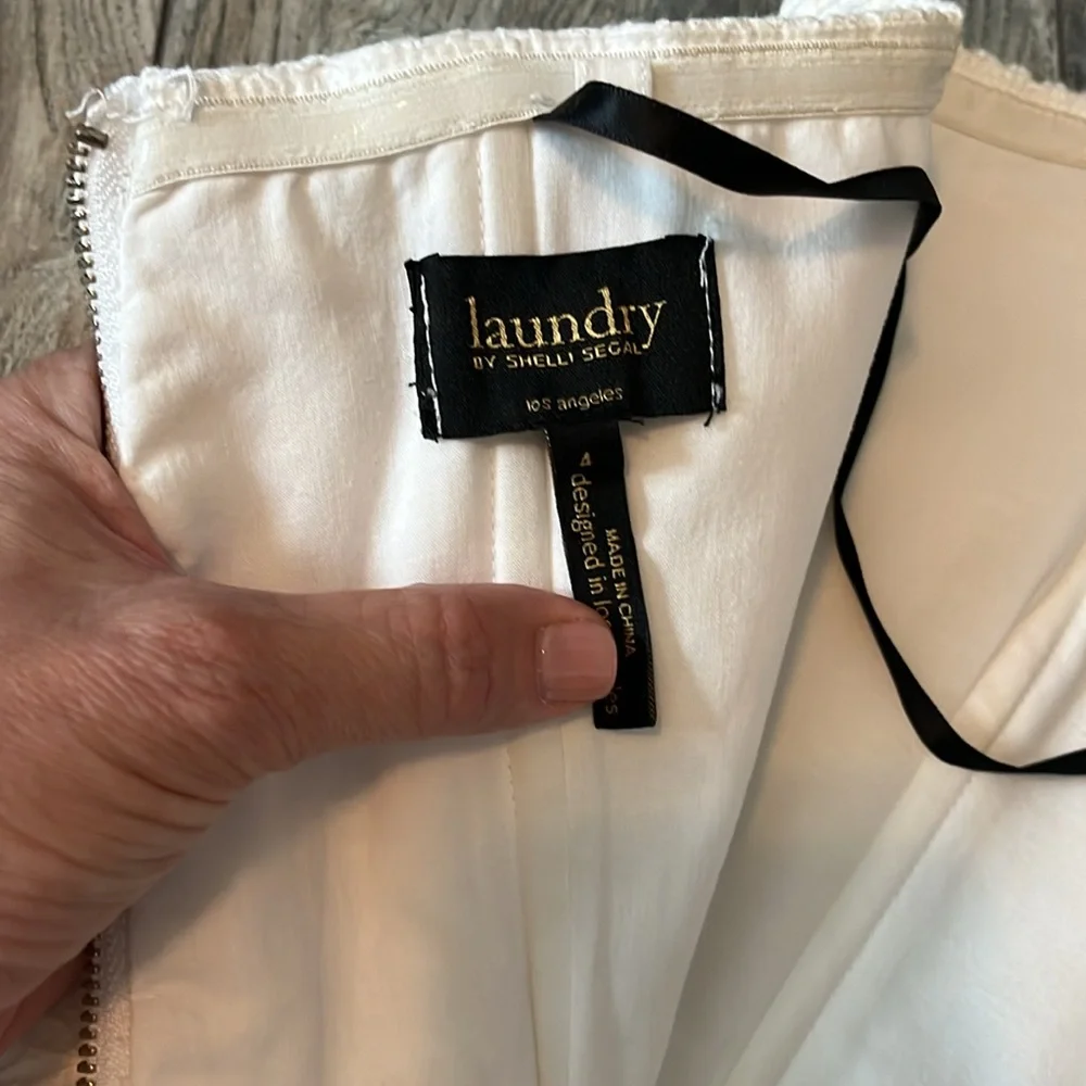 Laundry by Shelli Segal white eyelet dress